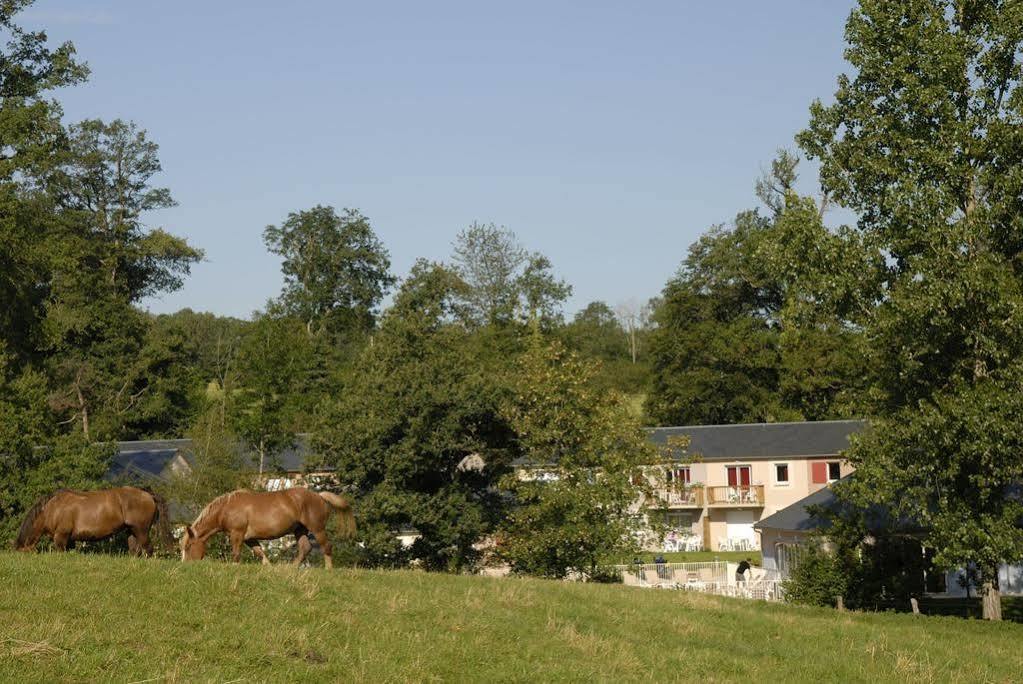Residence Odalys Le Hameau Du Lac Rignac  Exterior foto